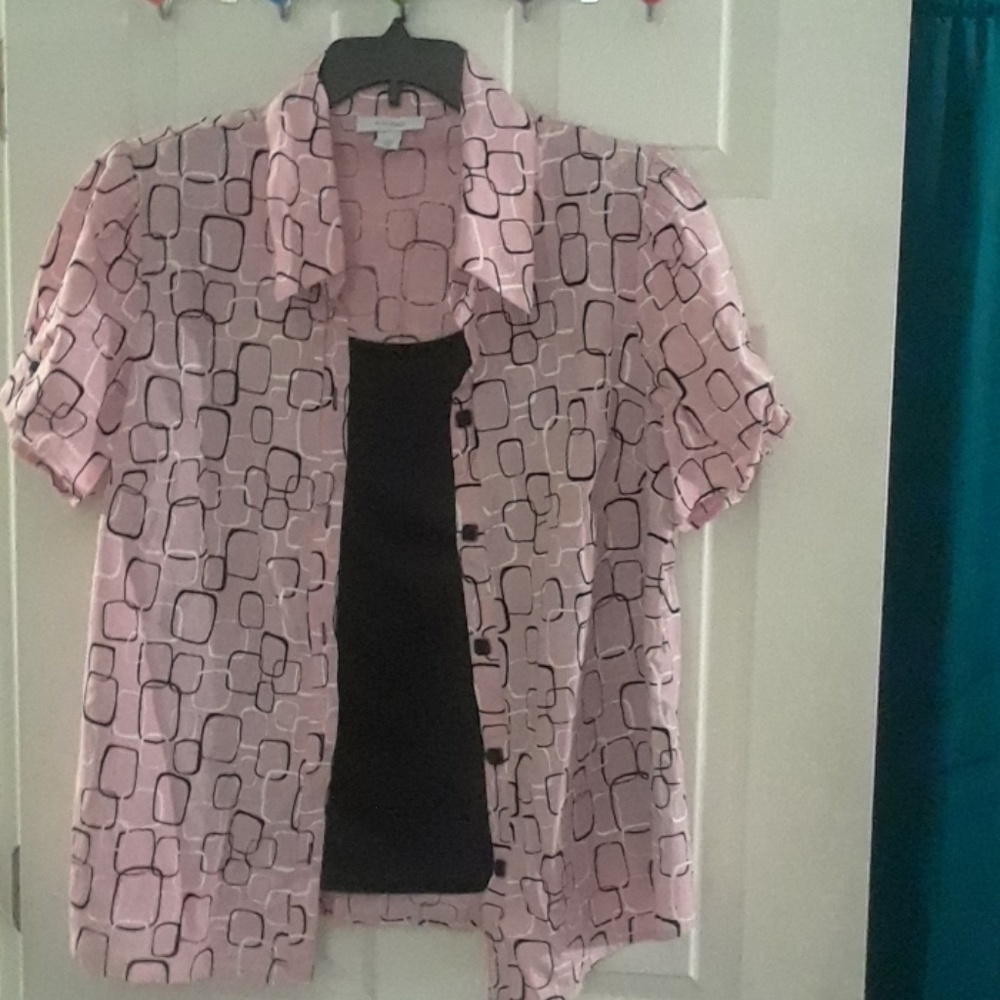 Mod print pink blouse
